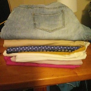 Womens size 2x-3x 18-20. Price is 4 all.